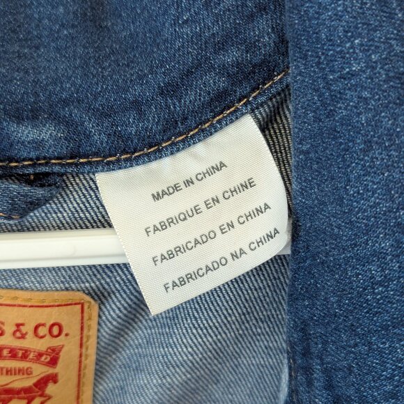 Levi's Trucker Jean Jacket (1X) - Picture 9 of 9
